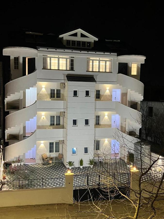 Hotel Vila Herta Durres Bagian luar foto