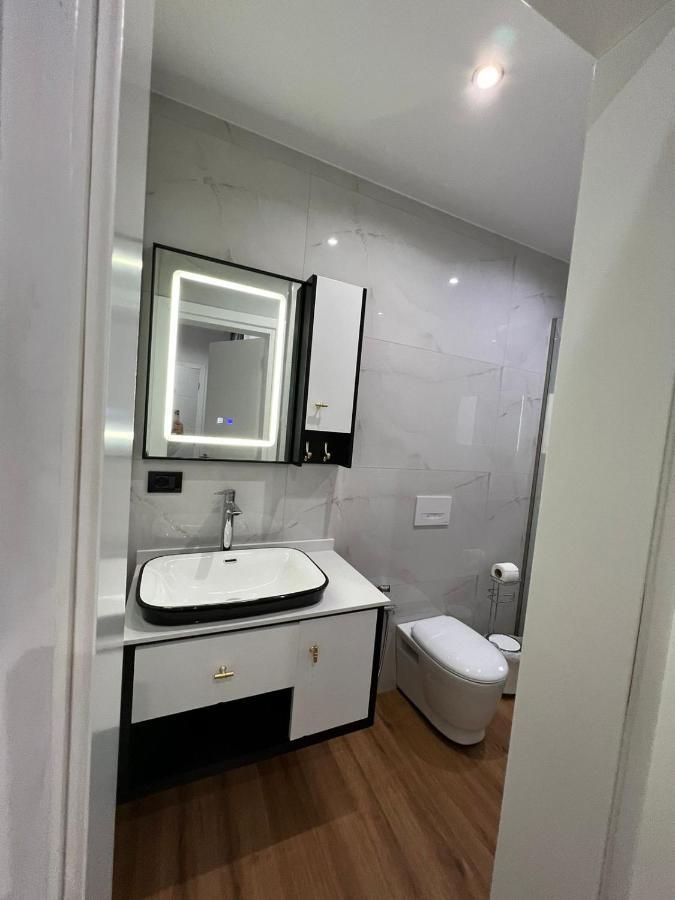 Hotel Vila Herta Durres Bagian luar foto